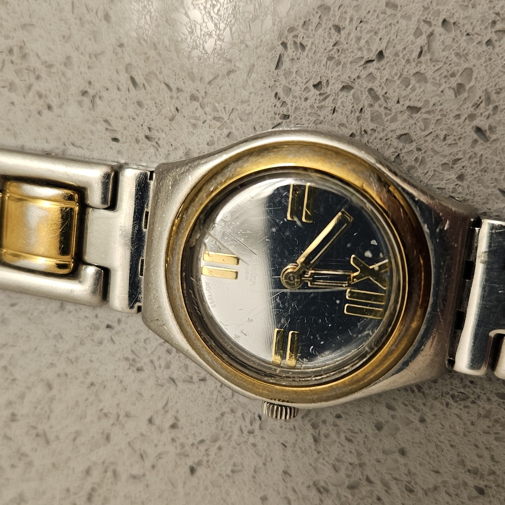 SWATCH Silver and Gold watch - Picture 2 of 8